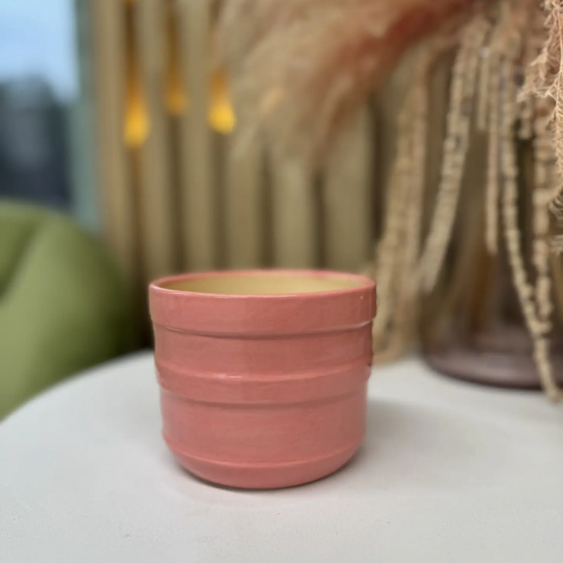 Цветочный горшок розовый гончарный фактурный Fabrica
